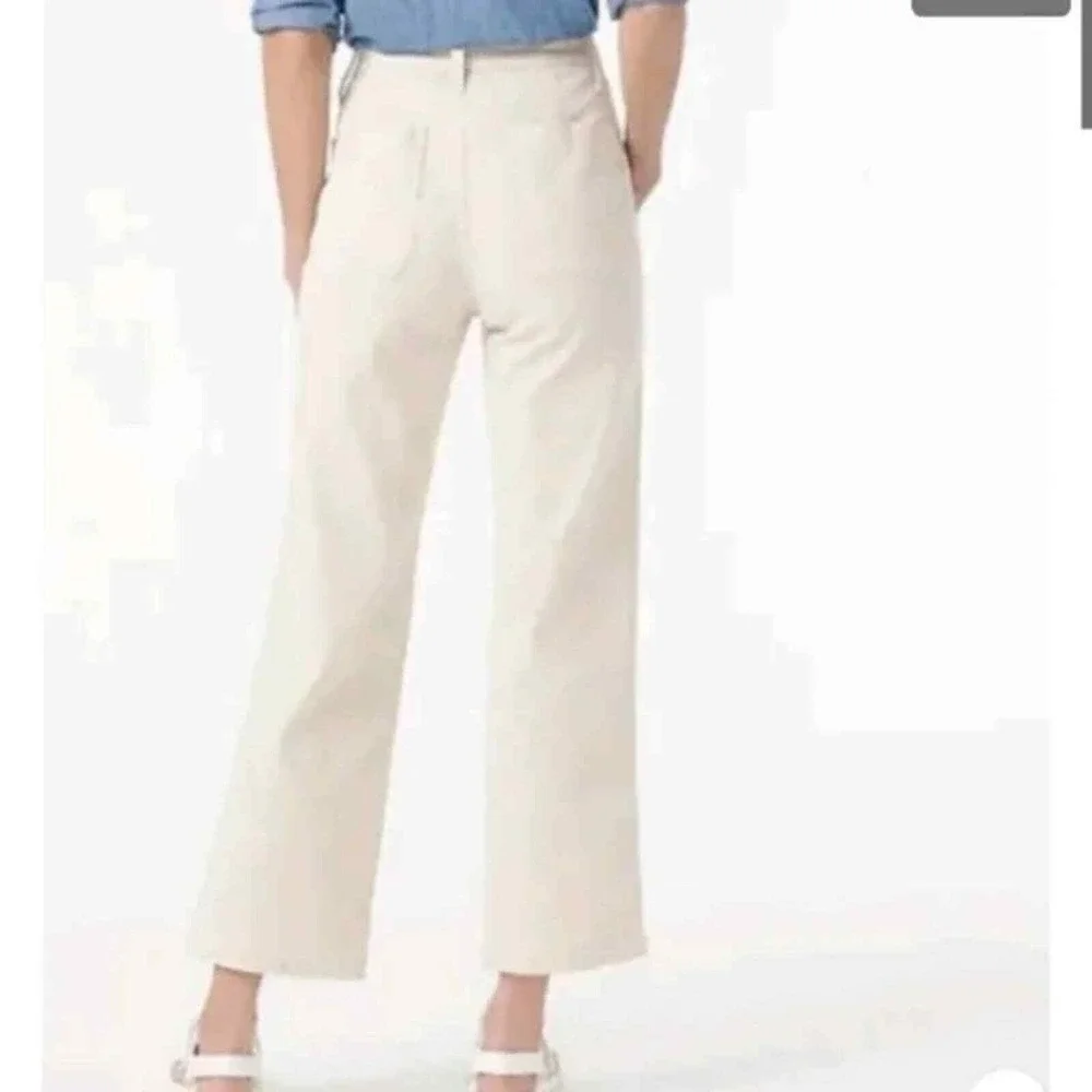 J. Crew wide flared leg cream Relaxed jeans‎ size 32 new!!